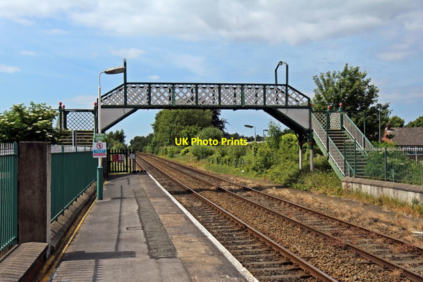 Photo 6"x4" Footbridge, Flint railway station Flint\/Y Fflint c2014