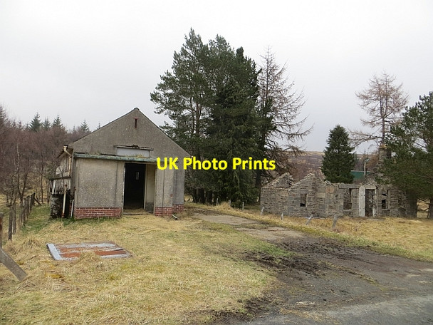 Photo 6"x4" Ruin, Dalnacardoch River Garry\/NN7369 c2014