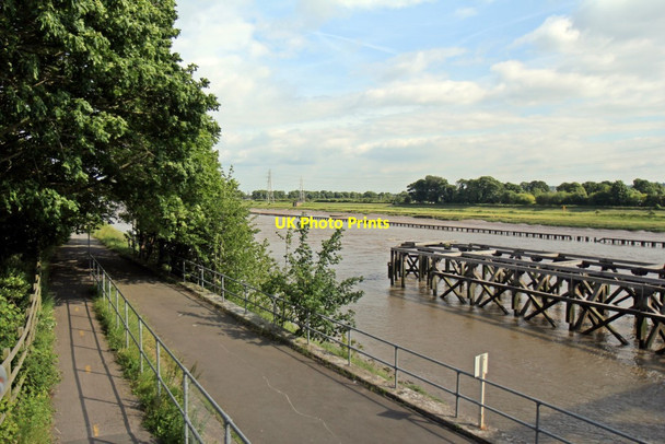 Photo 6"x4" Pathways along the River Dee, Hawarden Bridge Connah's Quay c2014