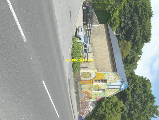 Photo 6"x4" The Sunflower House, Foord Road Folkestone c2014