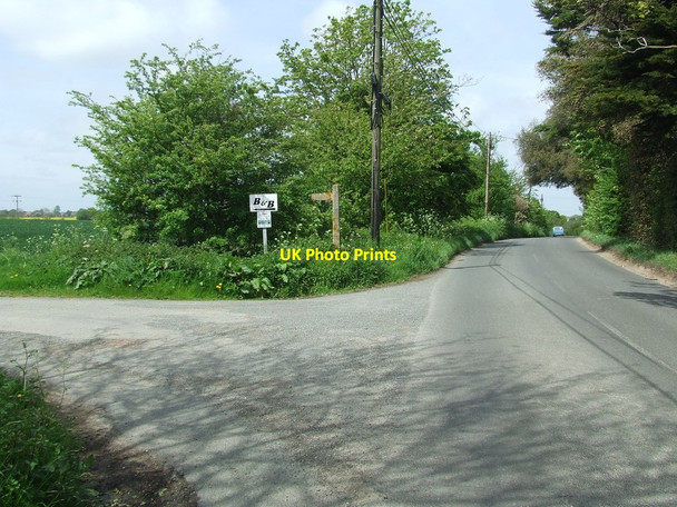 Photo 6"x4" Footpath Sign And Track Bradfield\/TM1430 c2015