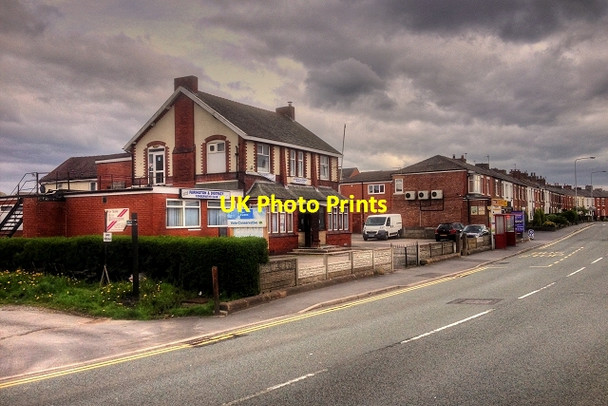 Photo 6"x4" Farington & District Conservative Club, Stanifield Lane Leyland c2015