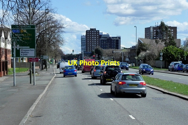 Photo 6"x4" Staines Road West, Sunbury Common Sunbury c2015