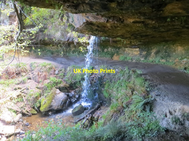 Photo 6"x4" Waterfall, Maspie Den Falkland c2015