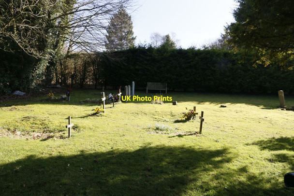 Photo 6"x4" Crosses on the Graves Avington\/SU5332 c2015