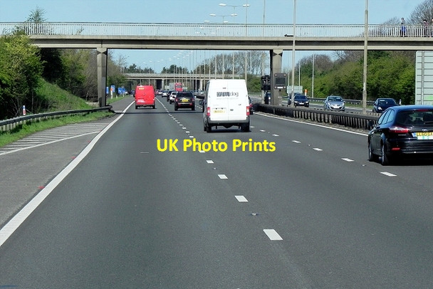 Photo 6"x4" Westbound M4, Footbridge near Dorney Dorney c2015