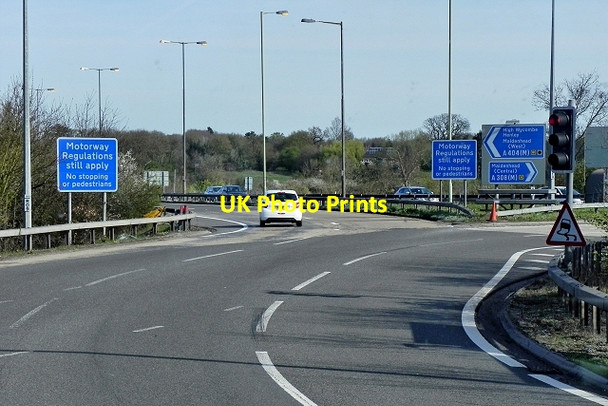 Photo 6"x4" Holyport Junction Stud Green\/SU8877 c2015