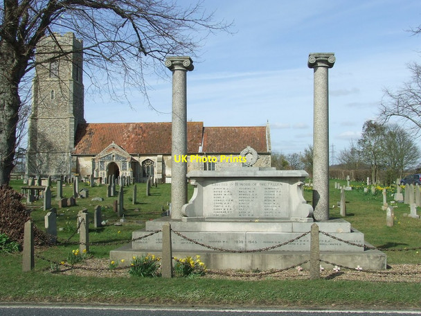 Photo 6"x4" Snape War Memorial Snape\/TM3959 c2015