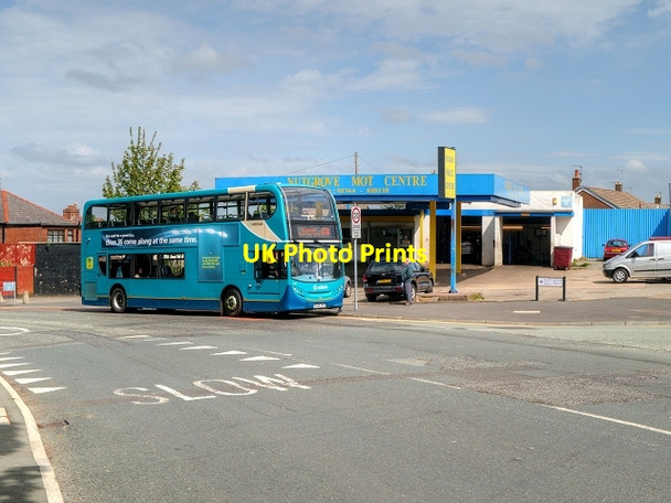 Photo 6"x4" Bus on Nutgrove Road St Helens\/SJ5095 c2015