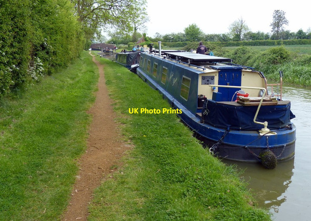 Photo 6"x4" Narrowboats moored along the Oxford Canal Claydon\/SP4550 c2015