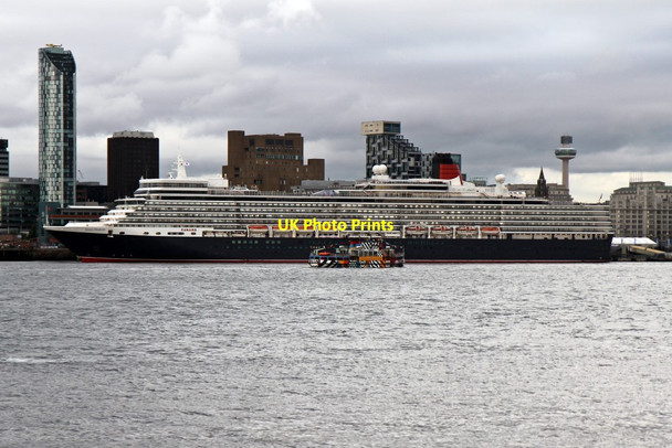 Photo 6"x4" Queen Elizabeth and MV Snowdrop, River Mersey Seacombe c2015