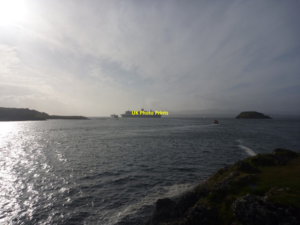 Photo 6"x4" Coastal Argyll : The Queen Mary 2, Viewed From Dunollie Light, Oban Oban\/NM8630 c2015