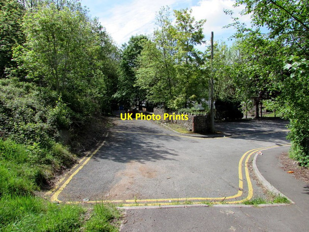 Photo 6"x4" Turning area at the eastern end of Pont-y-gof, Ebbw Vale Ebbw Vale\/Glyn Ebwy c2015