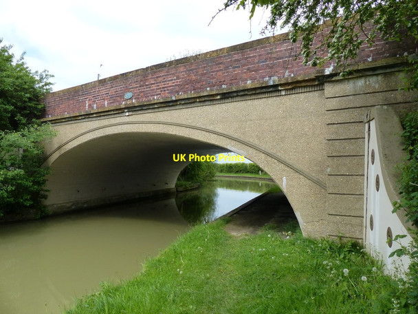 Photo 6"x4" Bridge 108: Nimrod Bridge Napton on the Hill c2015