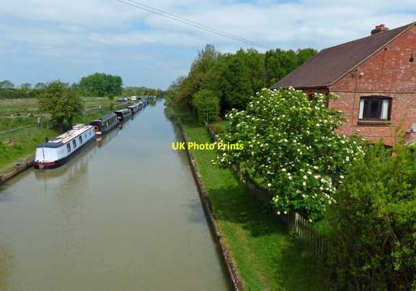Photo 6"x4" Grand Union Canal near Napton Junction Napton on the Hill c2015