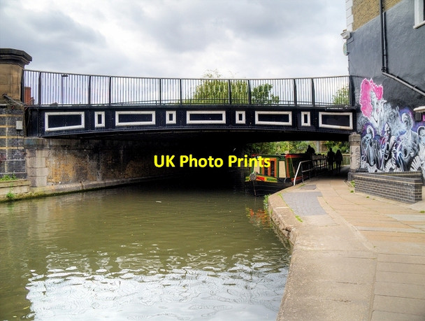 Photo 6"x4" Regents Canal, Gray's Inn Bridge No 29 viewed from the East Camden Town c2015