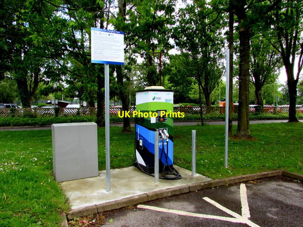 Photo 6"x4" Electric car charging point outside Romsey Sports Centre Romsey c2015