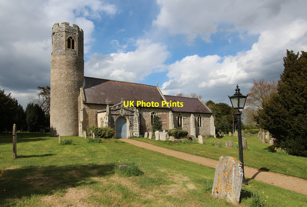 Photo 6"x4" Holy Trinity, Gisleham Gisleham c2015