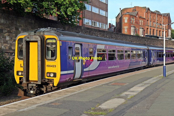 Photo 6"x4" Northern Rail Class 156, 156423, platform 2, Wigan Wallgate railway station Wigan c2015