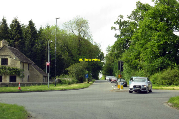 Photo 6"x4" Burford Road crosses the Stow Road Cirencester c2015