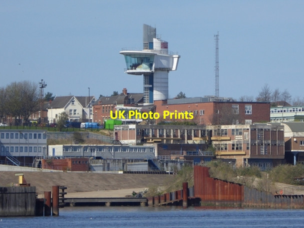 Photo 6"x4" View of Wallsend across the River Tyne Hebburn c2016