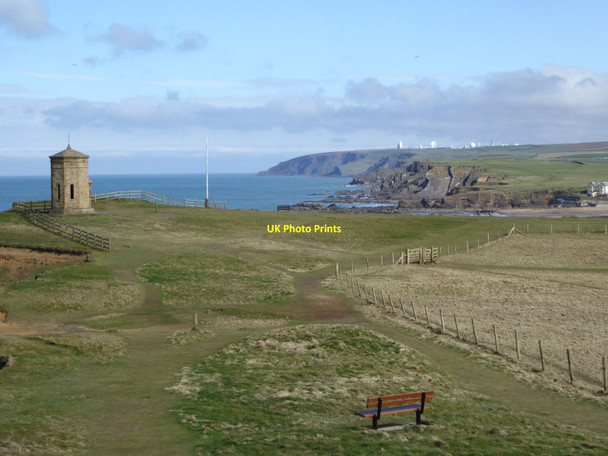 Photo 6"x4" The Compass Beacon and coastline north of Bude Bude\/SS2106 c2016