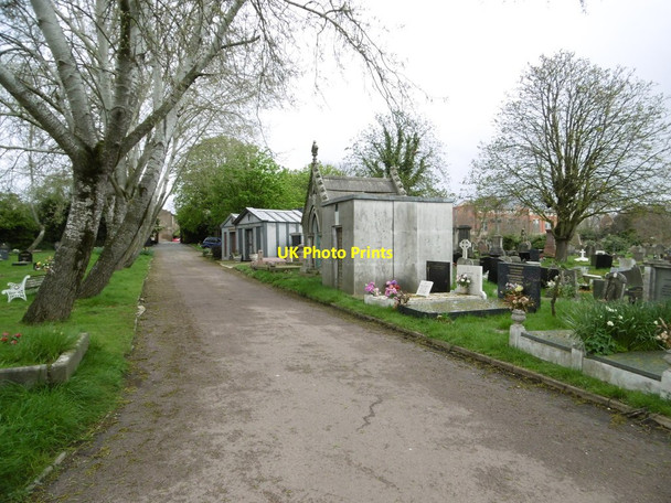Photo 6"x4" Kensal Green Cemetery, mausolea Kensal Town c2016