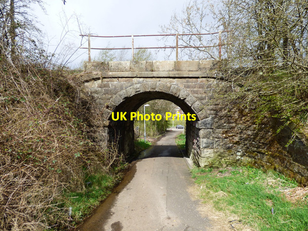 Photo 6"x4" Site of Ravenscraig railway station Gourock c2016 P1