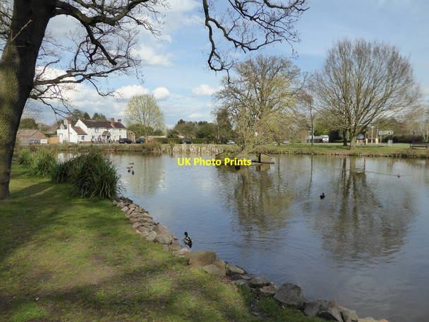 Photo 6"x4" Pond at Hanley Swan Hanley Swan c2016