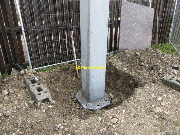 Photo 6"x4" Base of the Pylon Cholsey c2016