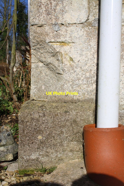 Photo 6"x4" Benchmark on 'Heritage Cottage' Freeland\/SP4112 c2016