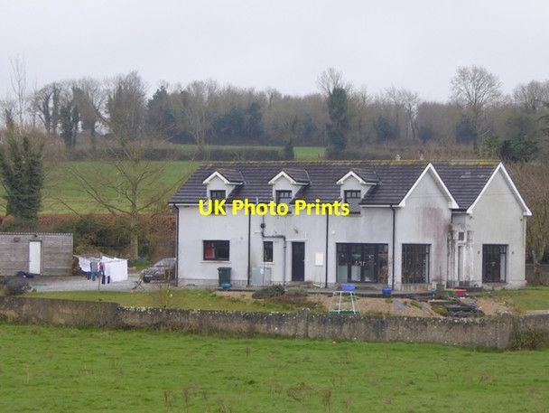 Photo 6"x4" Roadside house near Drummond Rosenallis c2016