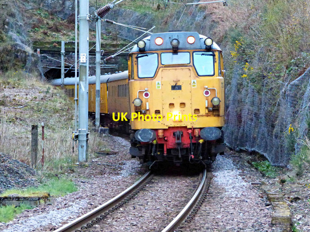 Photo 6"x4" Network Rail measuring train at Inverkip Inverkip c2016