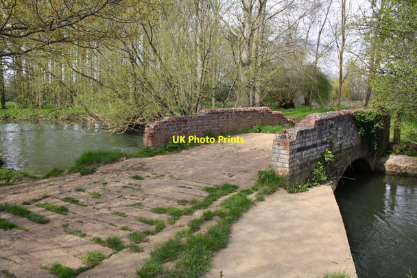 Photo 6"x4" Bridge over River Cherwell for footpath from Lower Heyford Lower Heyford c2016
