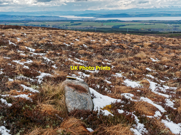 Photo 6"x4" Boundary Stone Leanach\/NH7544 c2016