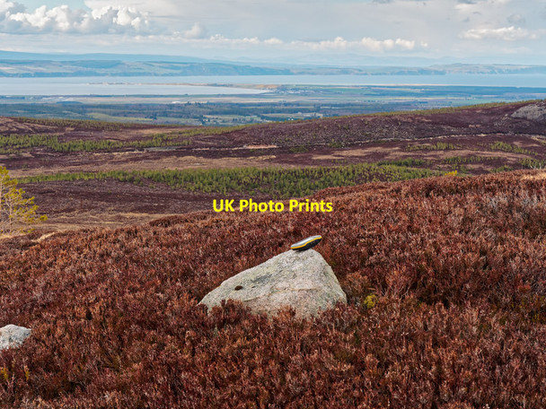 Photo 6"x4" Boundary Stone Leanach\/NH7544 c2016