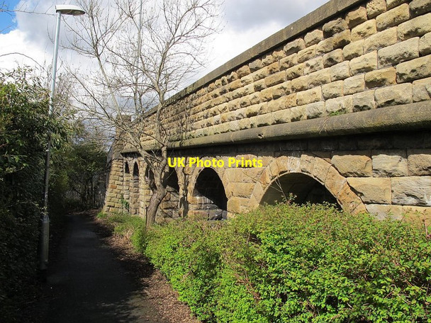 Photo 6"x4" Approach to Balm Road railway bridge Hunslet c2016