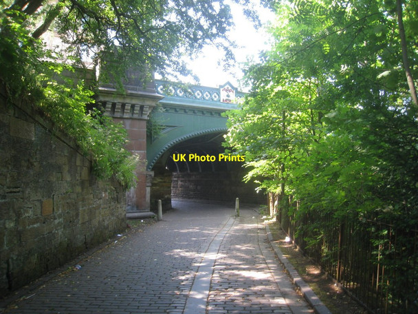 Photo 6"x4" Approaching Great Western Road Bridge Glasgow c2013