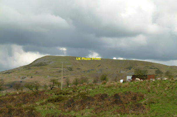 Photo 6"x4" View towards Titterstone Clee Hill from Dhustone Dhustone c2016