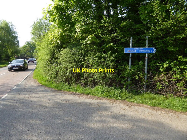 Photo 6"x4" Junction of Worth Way with Turners Hill Road Worth\/TQ3036 c2016