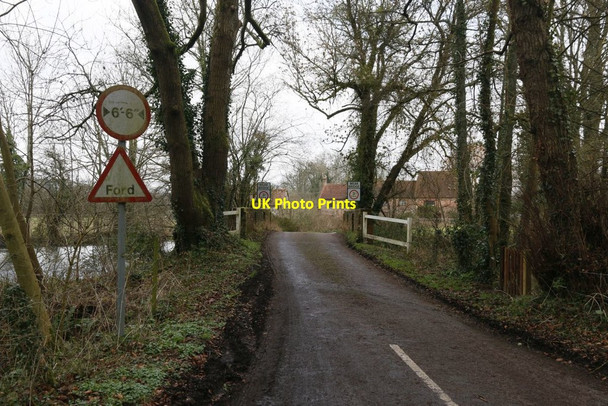 Photo 6"x4" Road to Itchen Stoke Mill Ovington\/SU5631 c2016