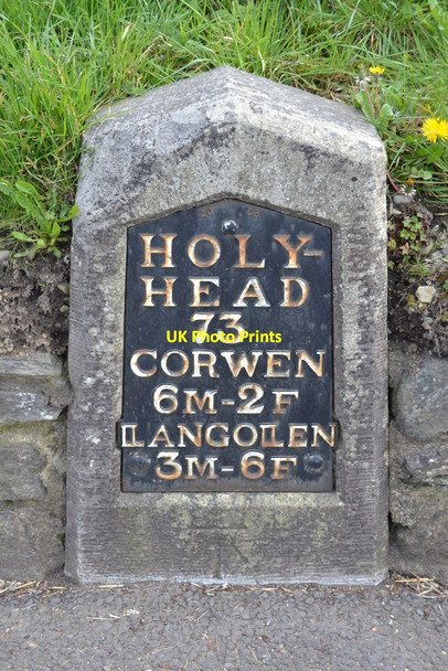 Photo 6"x4" Old Milestone Bryn-newydd c2016