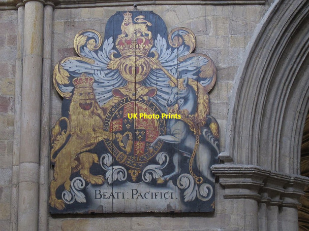 Photo 6"x4" Ripon Cathedral - Royal arms Ripon c2016