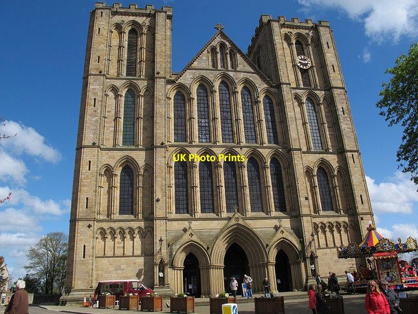 Photo 6"x4" Ripon Cathedral - west front Ripon c2016