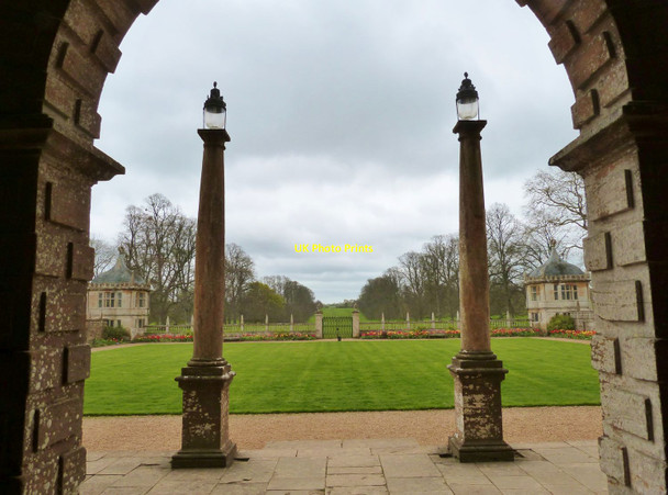 Photo 6"x4" The Eastern entrance to Montacute House East Stoke\/ST4817 c2016