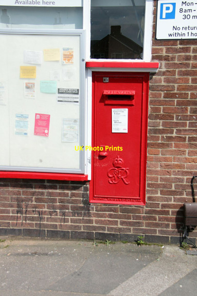 Photo 6"x4" Shepshed Post Office postbox Shepshed c2016