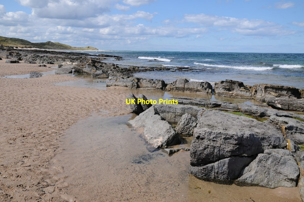 Photo 6"x4" Greenhill Rocks Seahouses c2015