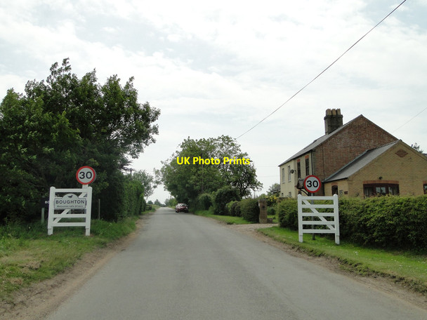 Photo 6"x4" Entering Boughton on Mill Hill Road Boughton\/TF7001 c2015