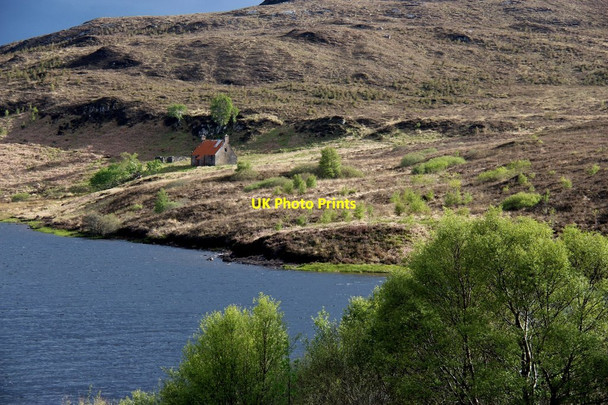 Photo 6"x4" Old cottage at Loch Bad an Sgalaig Meall Aundrary c2015