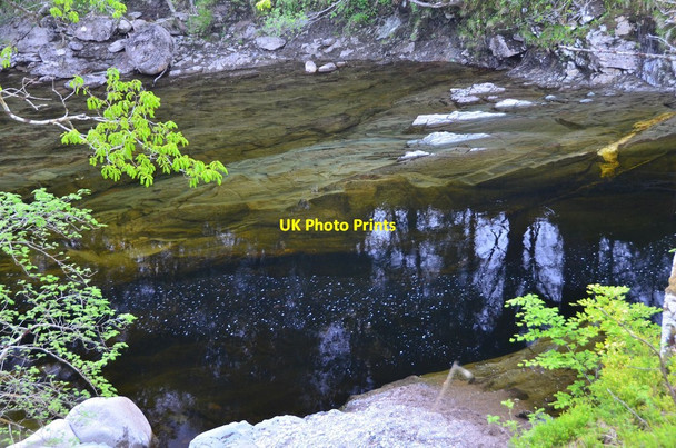 Photo 6"x4" A deep pool on the River Roy Roybridge c2015